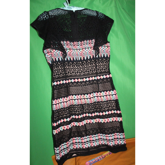 BCBG Max Azria Petites Small Roxine Short Sleeve Back Zip Sheath Dress With Tags - Picture 5 of 7